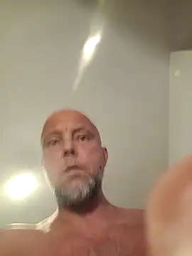 HornyDaddyMuscle webcam