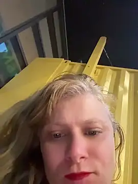 mango-kitty webcam