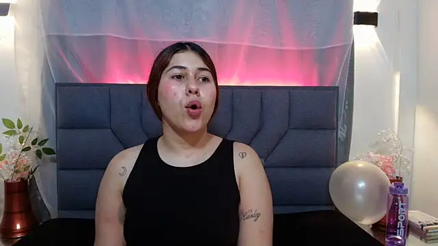 Inari_Joness webcam