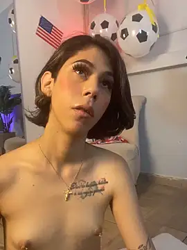 ZoeyPetit webcam