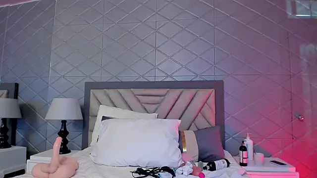 SussyFoxxx webcam