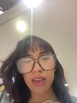 miss_alahia webcam