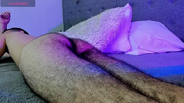 elliot_flame webcam