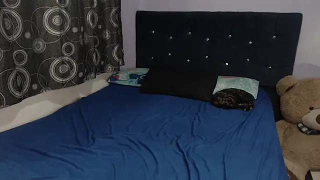 ANGELIQUE_KLANE webcam