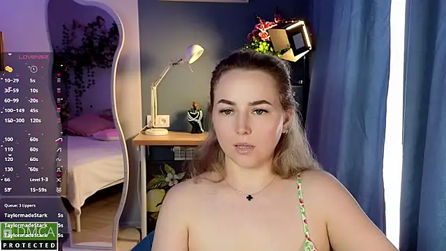 Mira_Mermayd webcam