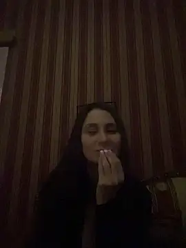 Flossy_Vettie 🦋 adult chat