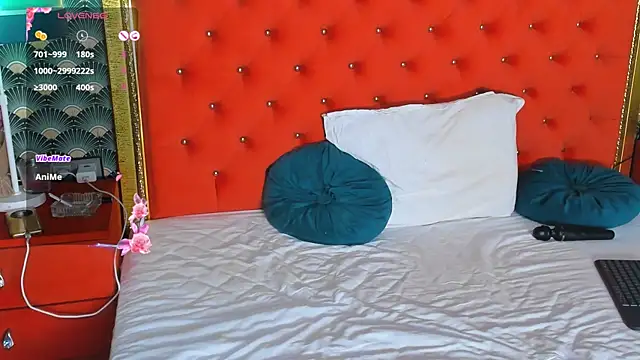 VallerieJones webcam