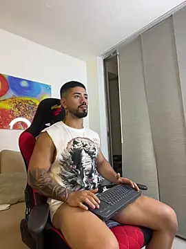 Ezzio_Scolaro webcam