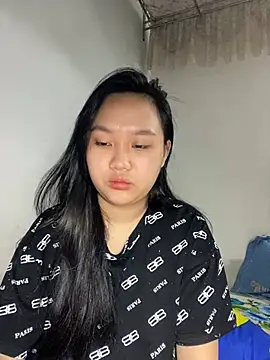 Almira6868 webcam