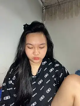 Almira6868 webcam