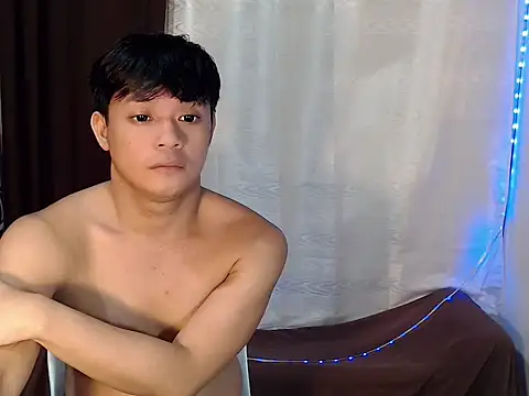 kingdomcum96 live sex cam
