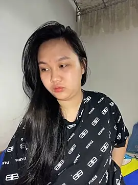 Almira6868 webcam