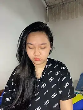 Almira6868 webcam