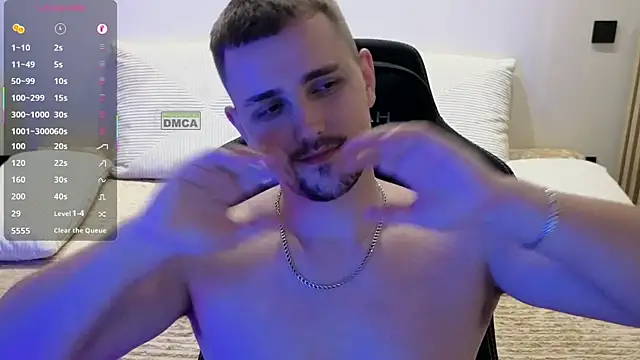 Larstar01 live cam on StripChat