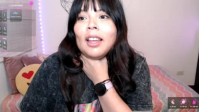 EllieMoonX webcam