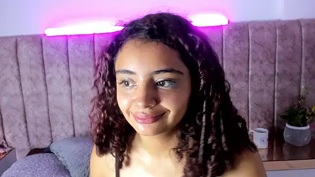 Dahlia_rossee webcam