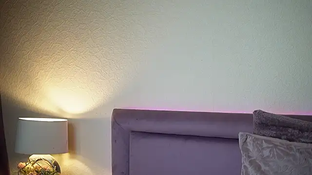 JoelleApril webcam