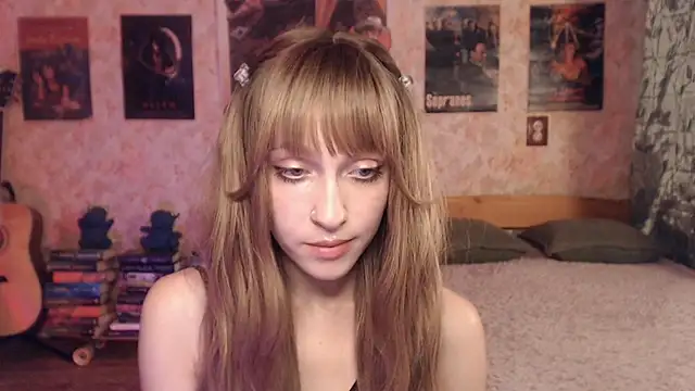 Friendly_Ellie webcam