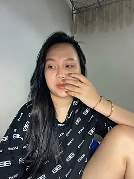 Almira6868 webcam