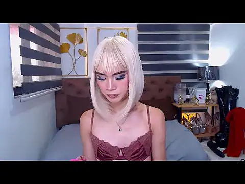 JuicyCockThea live cam on StripChat