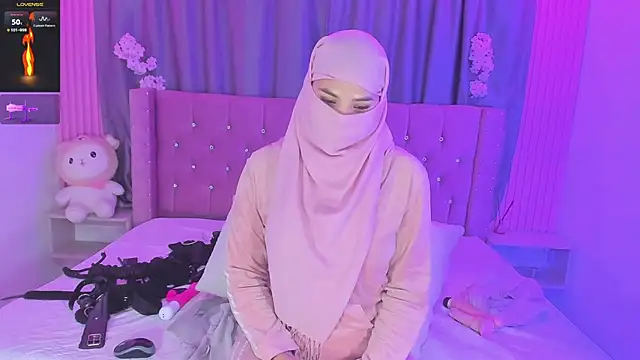 Nayla-Mouna webcam