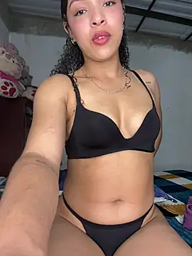 Yasmin777_ live cam on StripChat