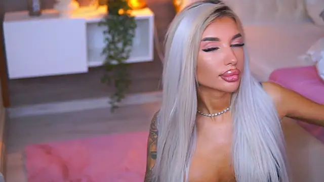 Juicy_Jessye webcam