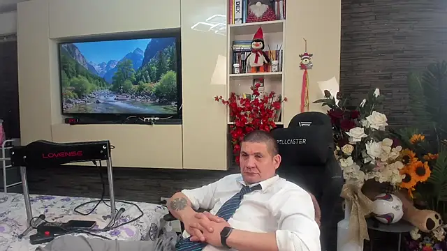 SpartacusDaddy48 webcam