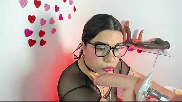 Alanna-sloppy webcam