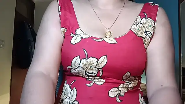 YourDesi_Laila_ webcam