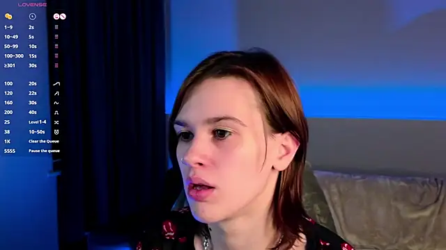 LoraPuffs webcam