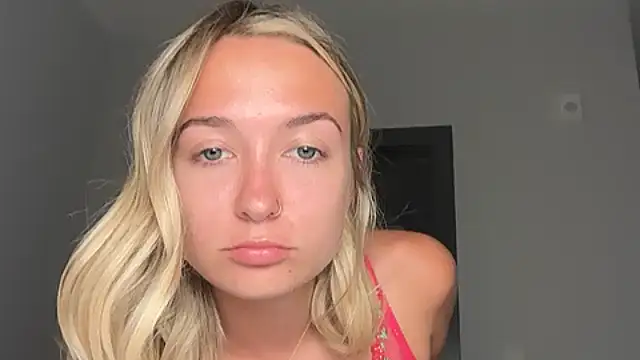 kelseyblu webcam