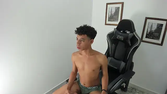 alexx_cum18 webcam