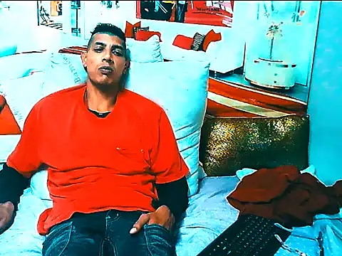 IndianSavageMale webcam