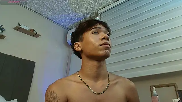 Brown_Skin19 webcam