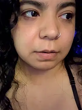 kimmiakiss22 webcam