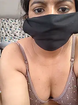 Funcouple0069 webcam