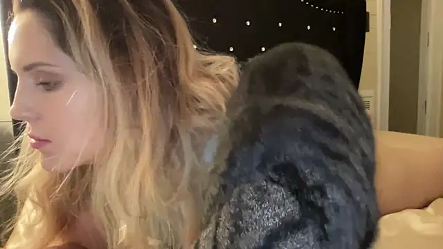 sexylilly69 webcam