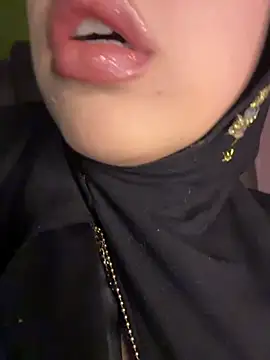 zahra_Jalid webcam