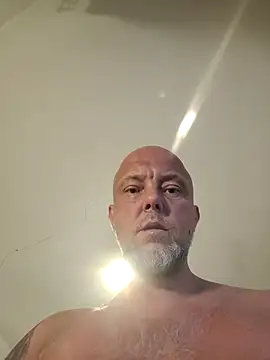 HornyDaddyMuscle webcam