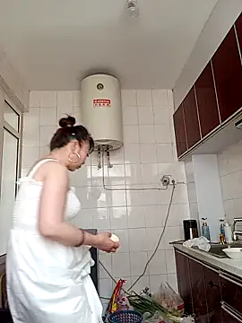 lucy-698 webcam