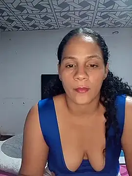 cieloo_777 webcam