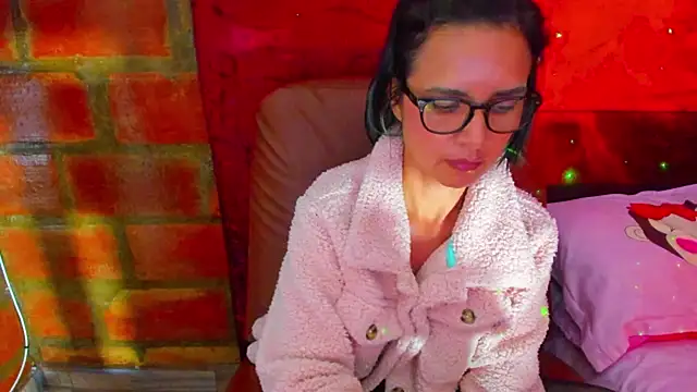 BrianaGarner webcam