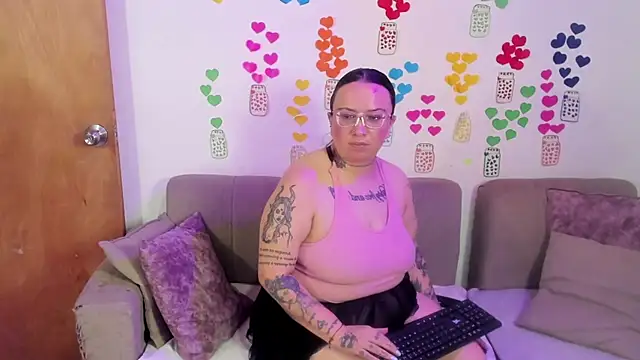MiaYMolly webcam