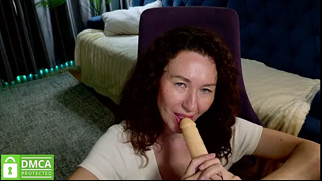 MyrtleGirl_5 webcam