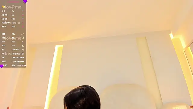SalomeeBell webcam