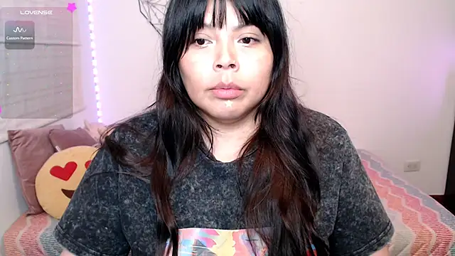 EllieMoonX webcam