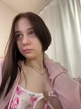 MiraXS live cam on StripChat