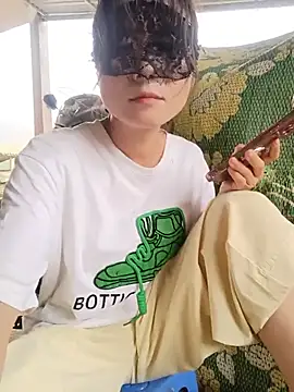Linda-yiyi webcam