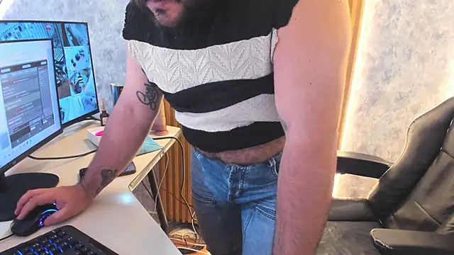 max_river_ live cam on StripChat